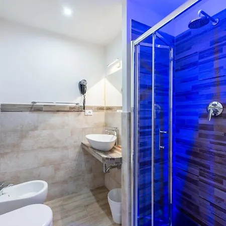 Cheri Luxury בית הארחה רומא